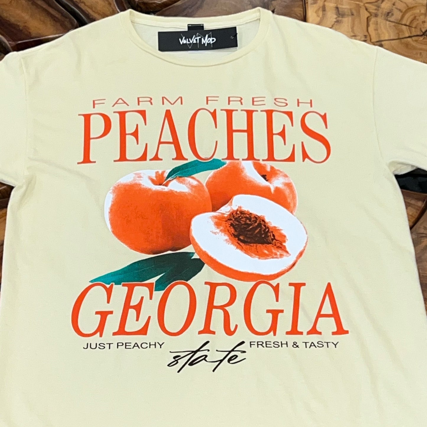 GA Peaches Graphic Tee